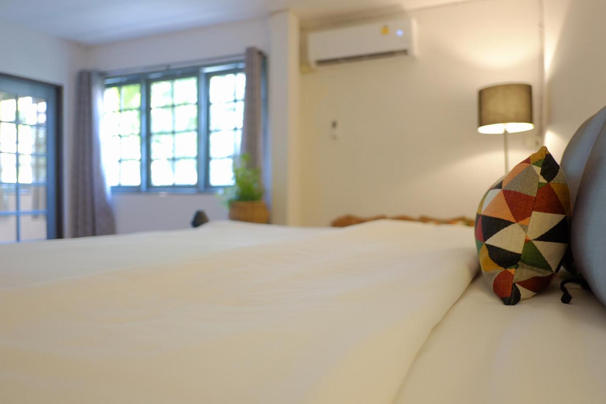 Inn Oon Villa (Adults Only) Chiang Mai Pokój zdjęcie